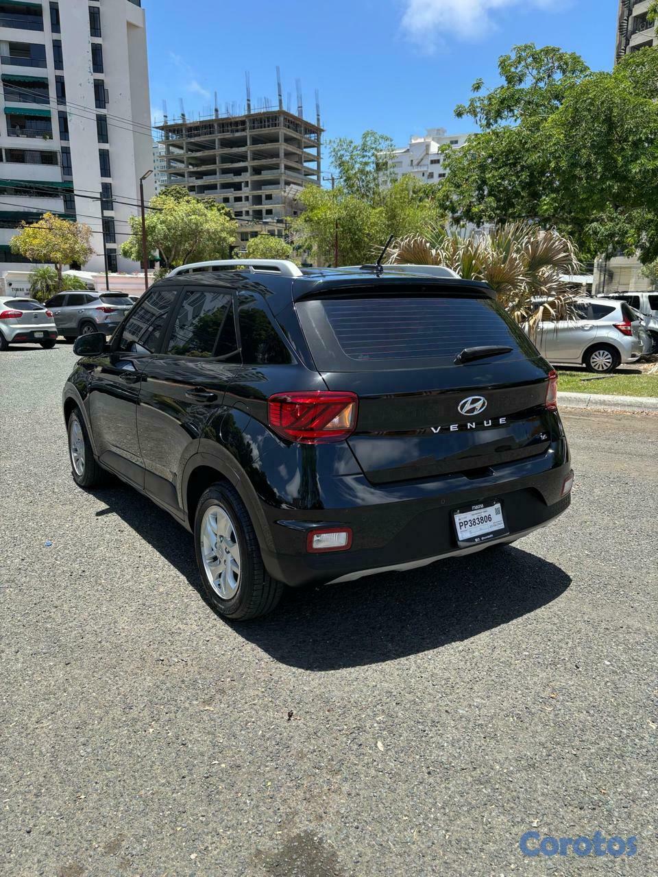 carros - hiunday venue 2024 7