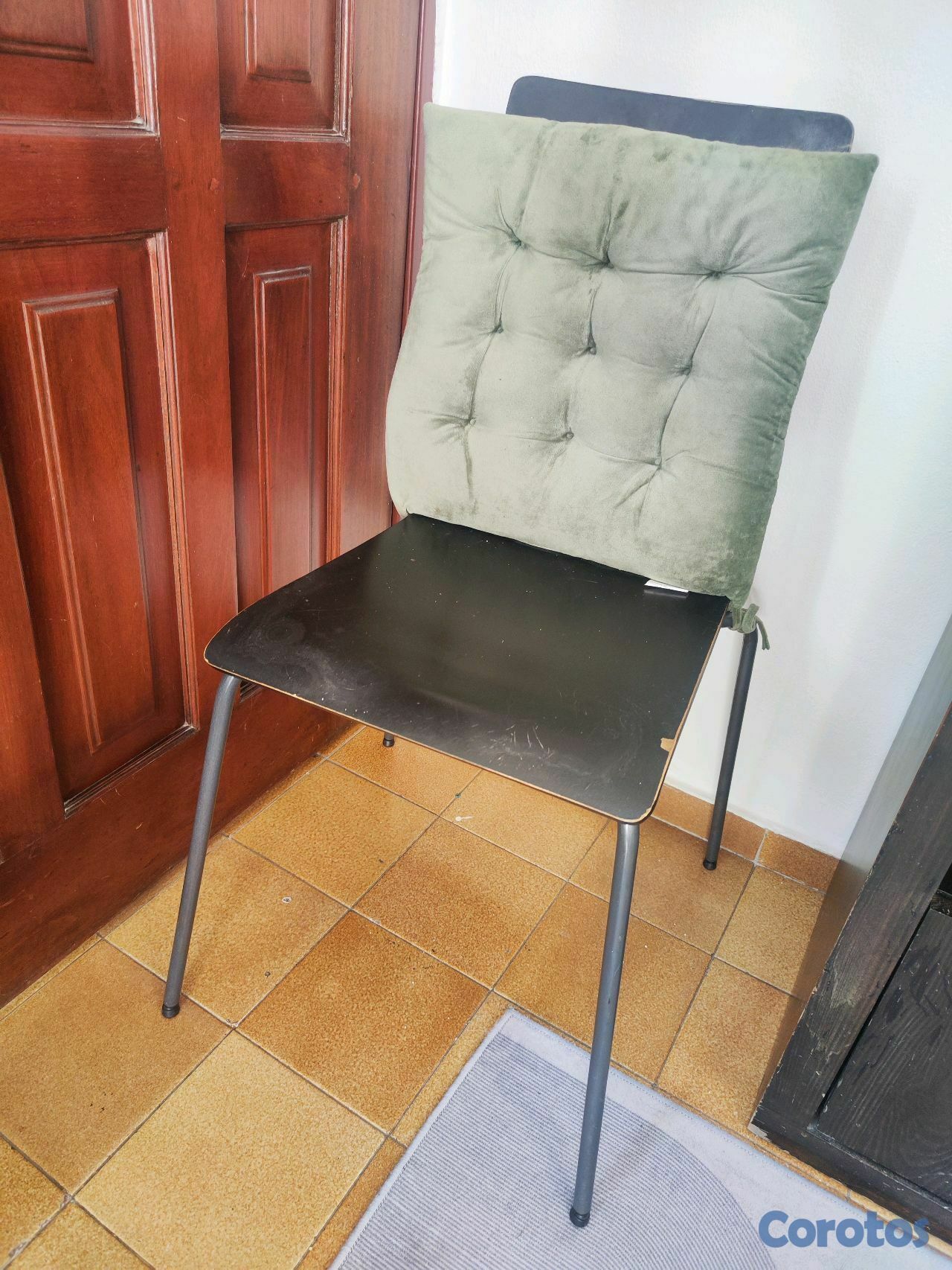 muebles y colchones - Vendo 3 sillas de comedor en muy buen estado. 5
