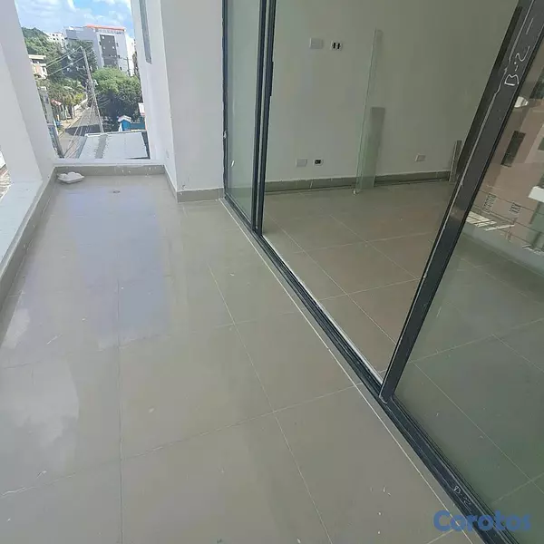 apartamentos - Apartamento en km.7 de Independencia 4to piso por escalera  2