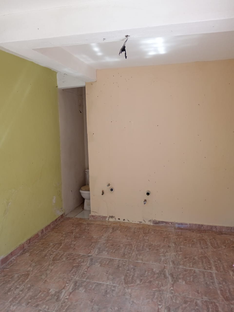 oficinas y locales comerciales - Local para oficina proximo a la Charles de Gould  0