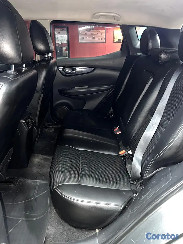 carros - Nissan Rogue SV Sport 2017 4