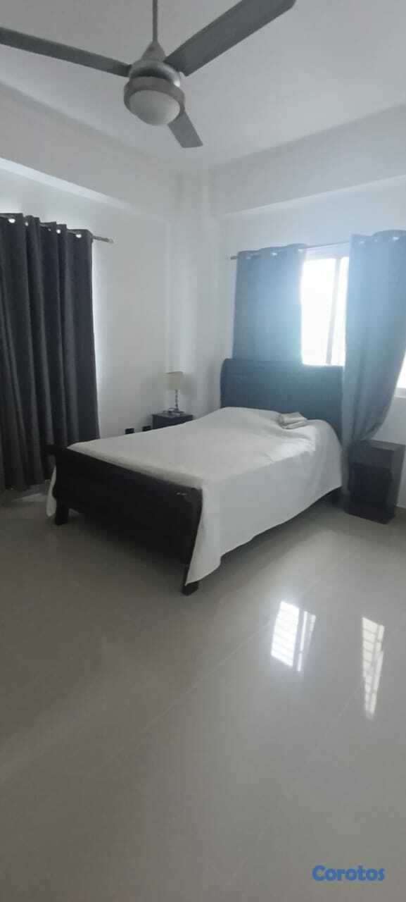 apartamentos - Bella Vista excelente apartamento clásico, 200mts 8