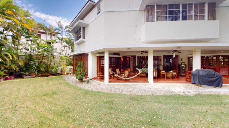 casas - Se vende casa en Cuesta Hermosa Il 
U$S495,000

Descripción
Casa de 
3 Habitacio