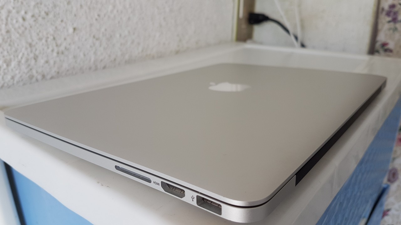 computadoras y laptops - Macbook Pro A1502 Retina 13.3 Pulg Core i7 Ram 16gb Disco 256gb año 2015 2