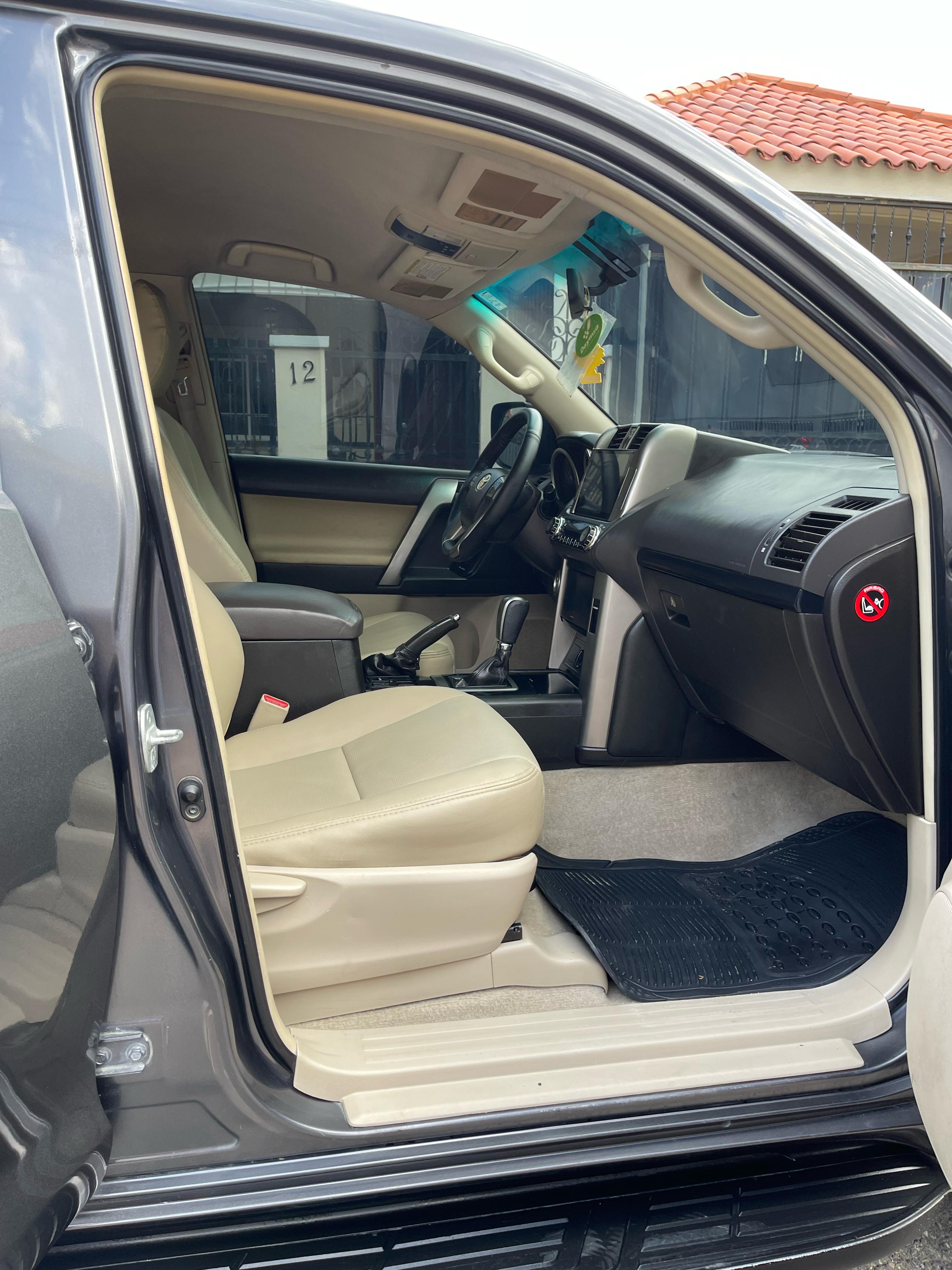 jeepetas y camionetas - Toyota land cruicer prado txl 2012 6