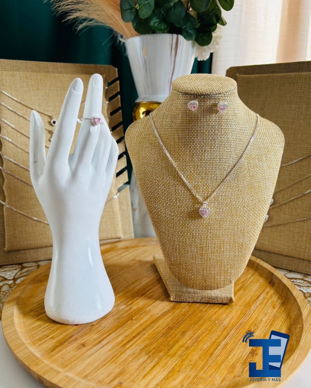 joyas, relojes y accesorios - set de Cadena,aretes y guillo. 4