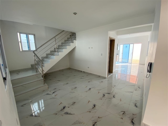 casas - Venta de casa en la autopista de san Isidro brisa oriental Santo Domingo  3