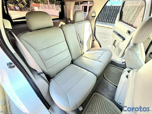 jeepetas y camionetas - FORD ESCAPE 2011  9