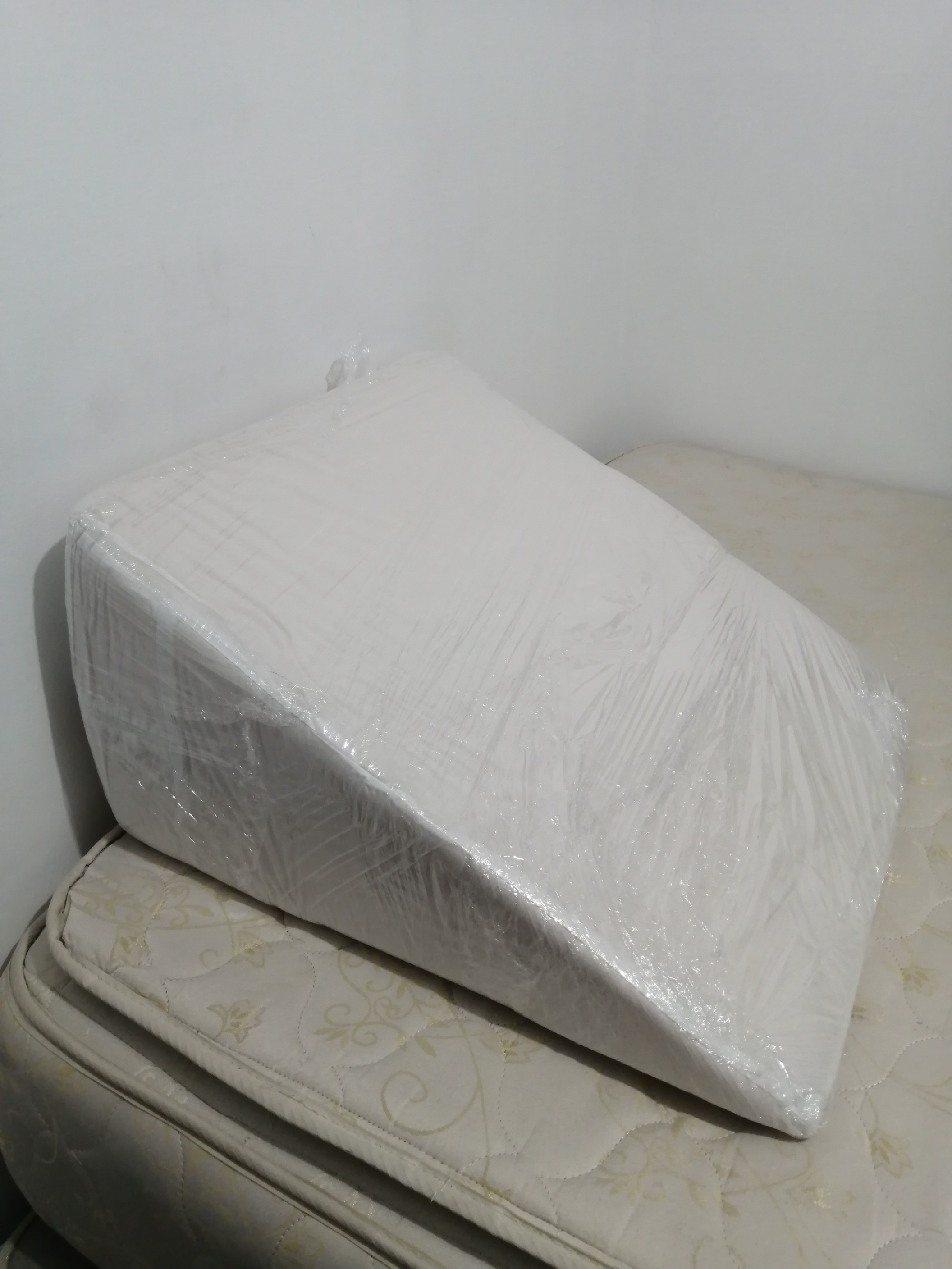 salud y belleza - Almohada en Cuña Terapeutica, para pacientes en Cama, apoyo espalda, pies USADA
