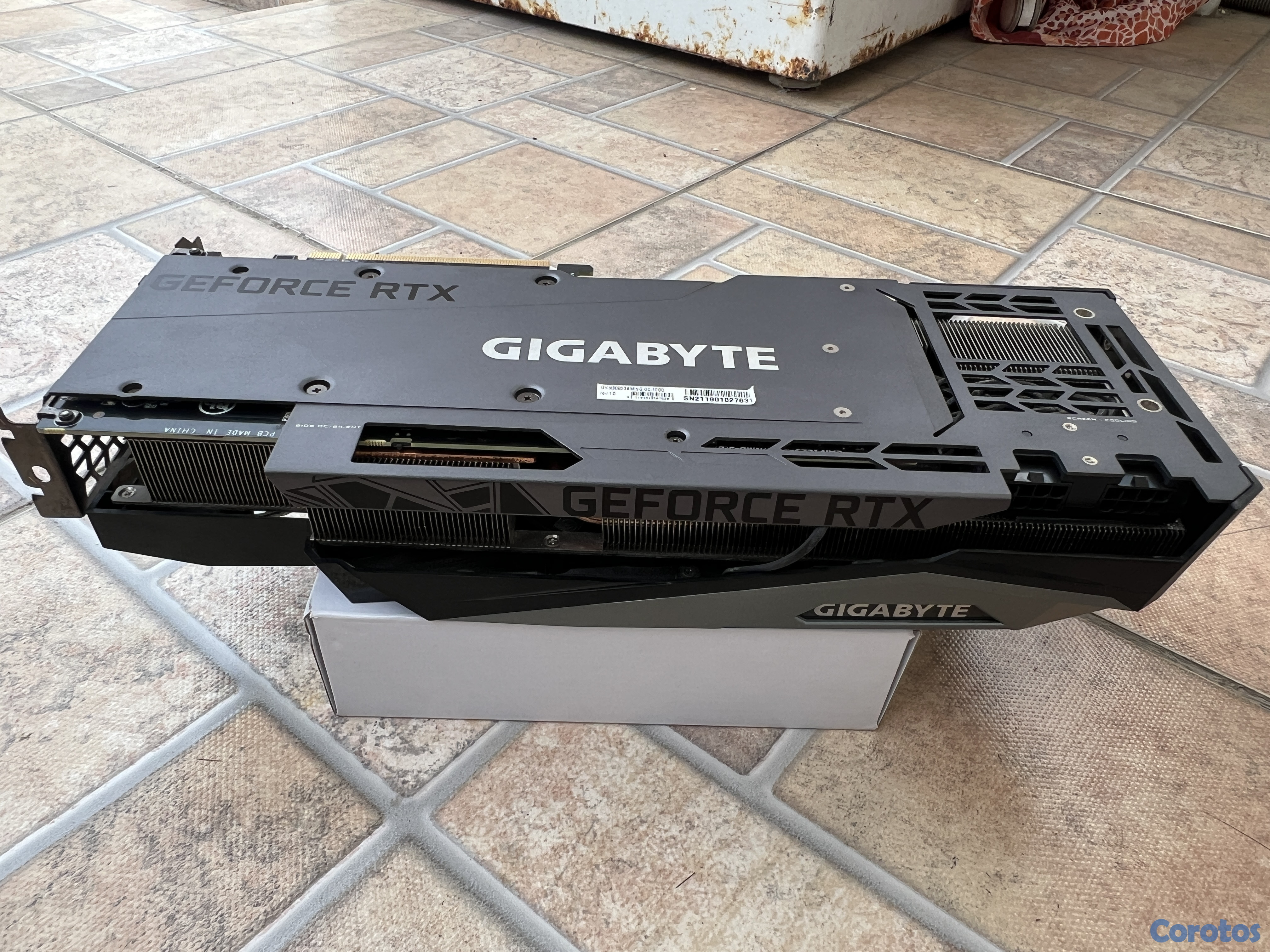 computadoras y laptops - Tarjeta gráfica GeForce RTX 3080 GIGABYTE  (Nvidia) 10gb 1