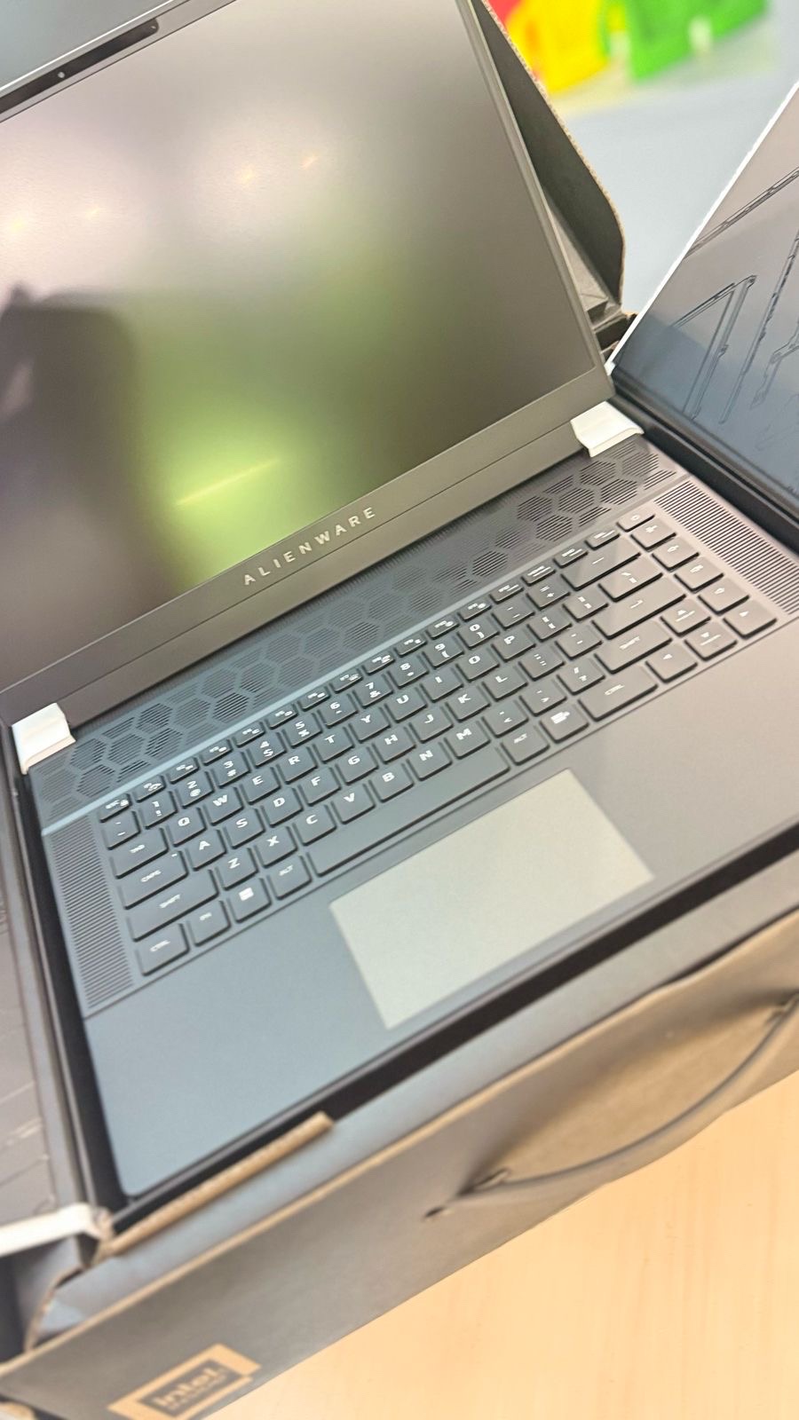 otros electronicos - Alienware x16 r2 16 pulgada ultra 9 32Gb de RAM 1Tb SSD RTX4080 1