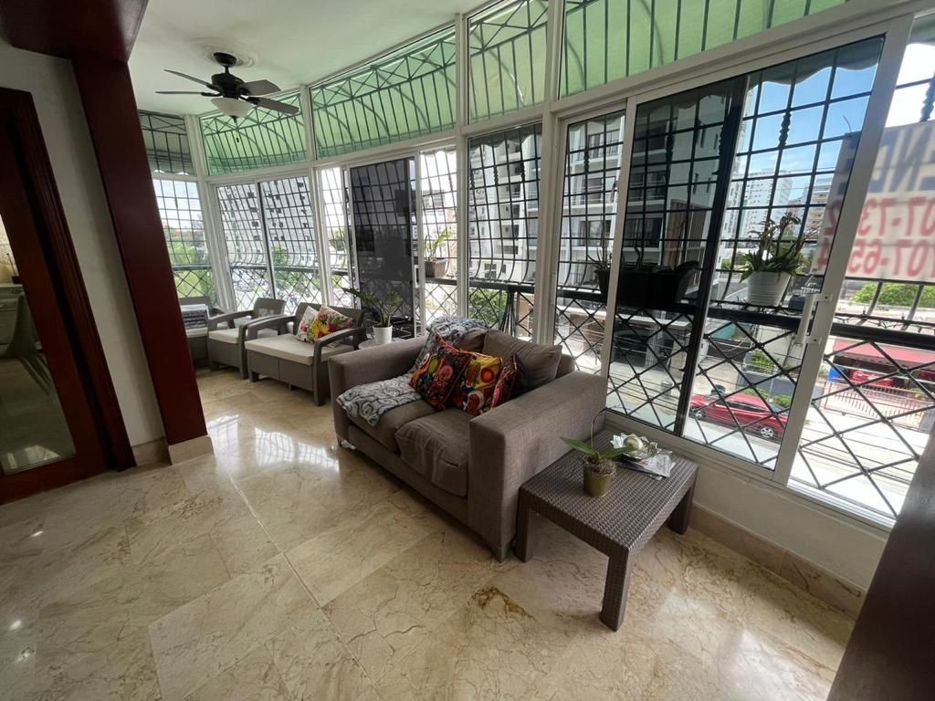 apartamentos - Vendo apartamento Ensanche nacoMetros.2323Hab, 2parqusd 5