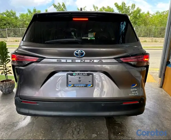 jeepetas y camionetas - 2021 Toyota Sienna XLE 5