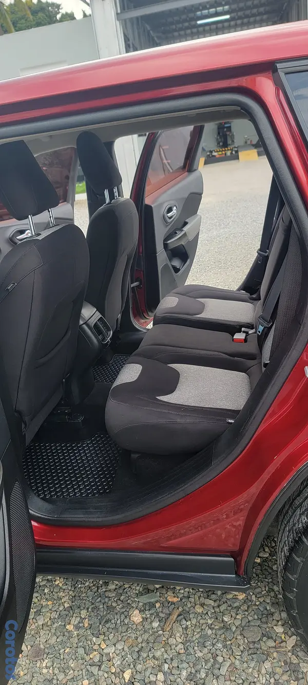 jeepetas y camionetas - JEEP GRAND CHEROKEE SPORT 2014 6