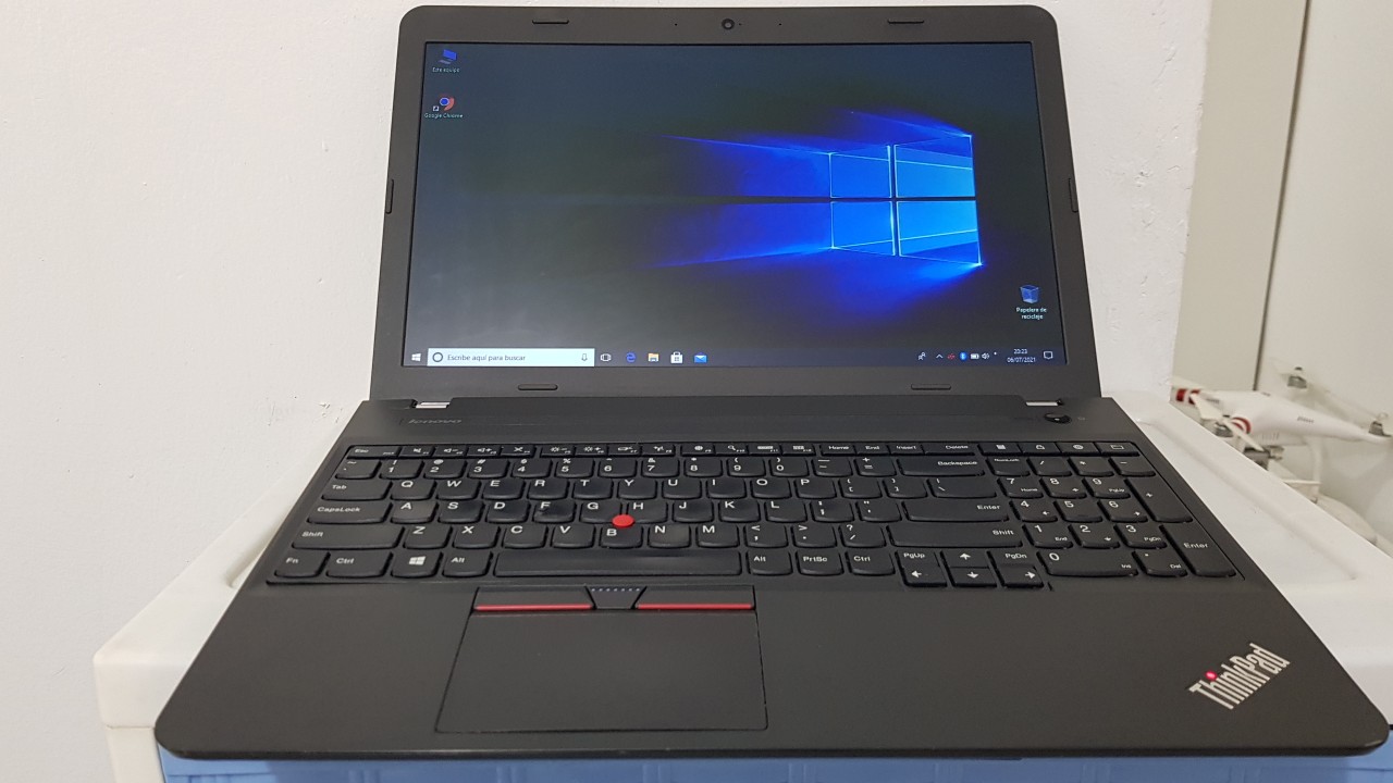computadoras y laptops - Lenovo Touch 17 Pulg Core i5 6ta Ram 8gb Disco 128gb Solido