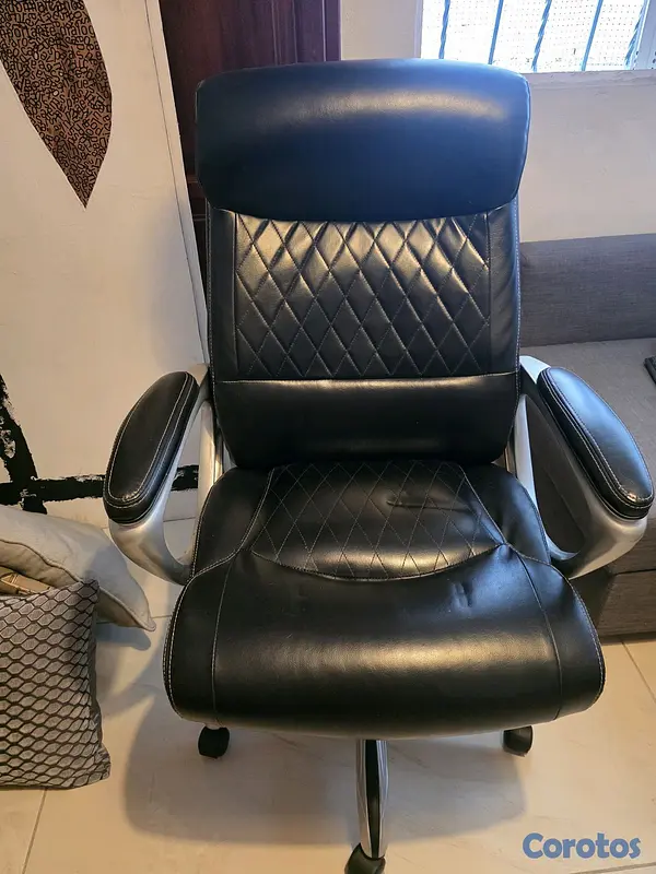 muebles y colchones - Sillon ejecutivo en piel 3