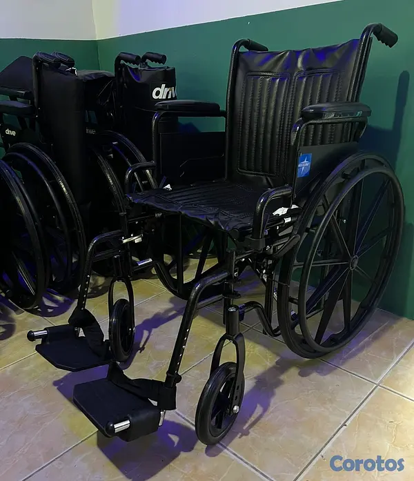 Salud y Equipamiento Médico - Sillas de rueda 9