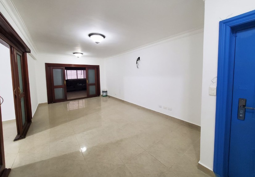 apartamentos - Alquiler de Apartamento Amplio en Bella vista Vacio