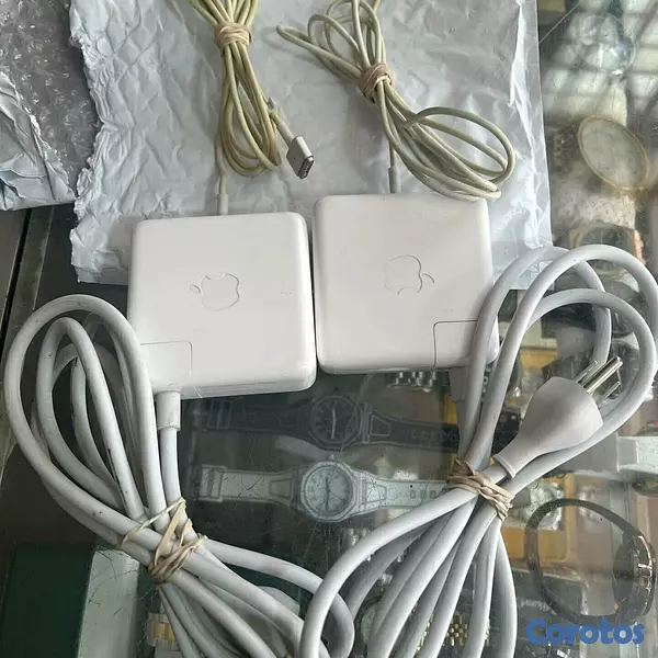 computadoras y laptops - Cargador de MacBook MagSafe 2  85W original con su 1