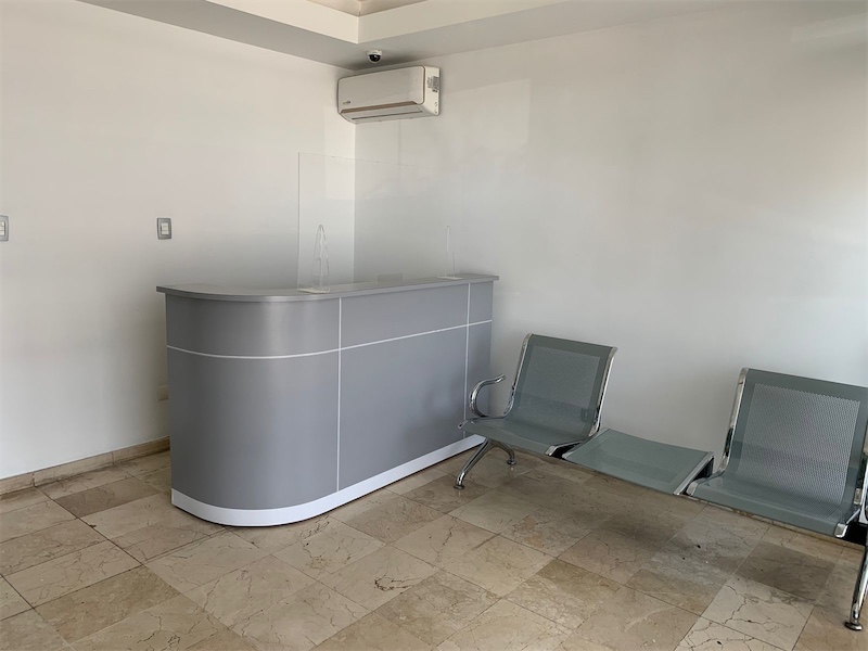 oficinas y locales comerciales - Local céntrico en Naco oficinas 1
