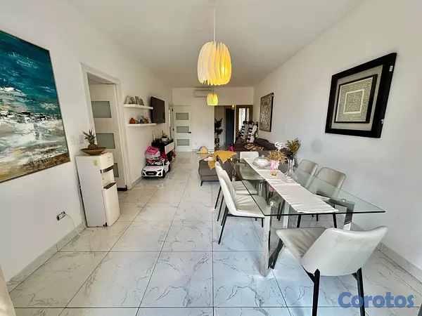 apartamentos - vendo Evaristo Morales tercer nivel tres habitaciones 2.5 baños dos parqueo  3