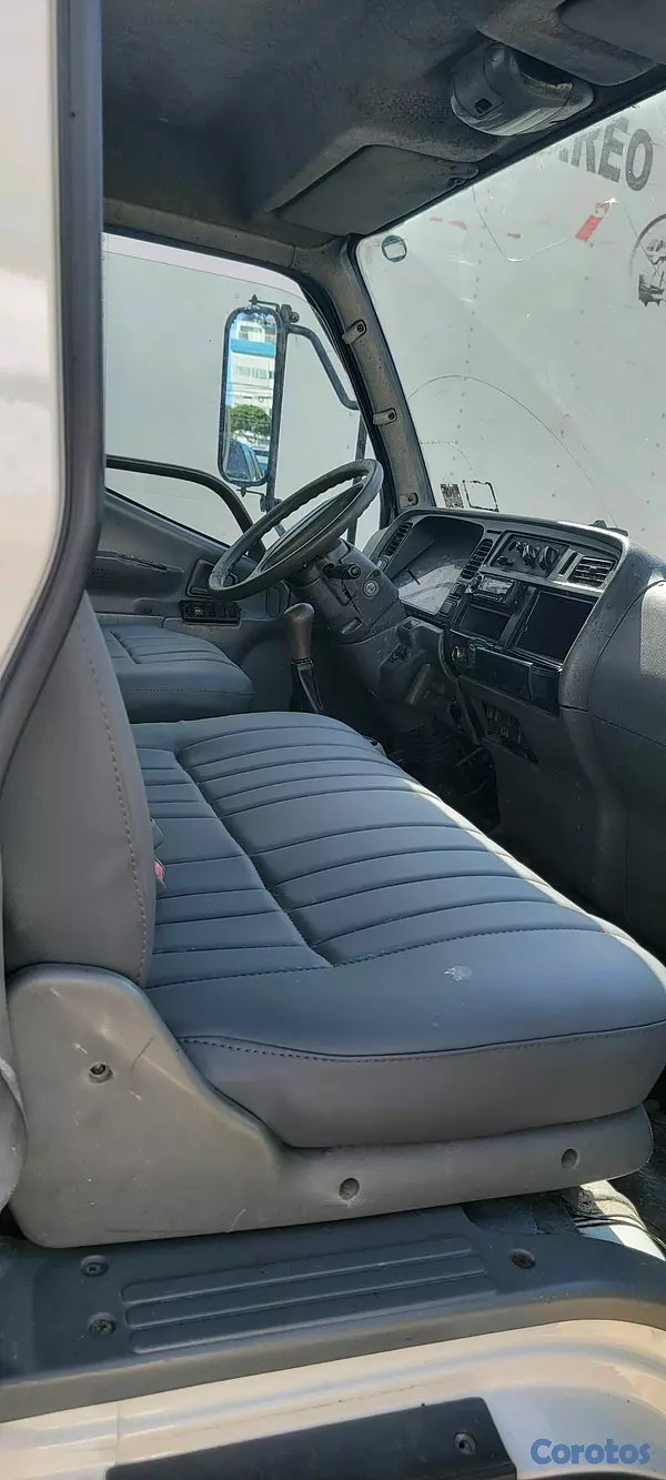 camiones y vehiculos pesados - CAMION MITSUBISHI CANTER 2001 8