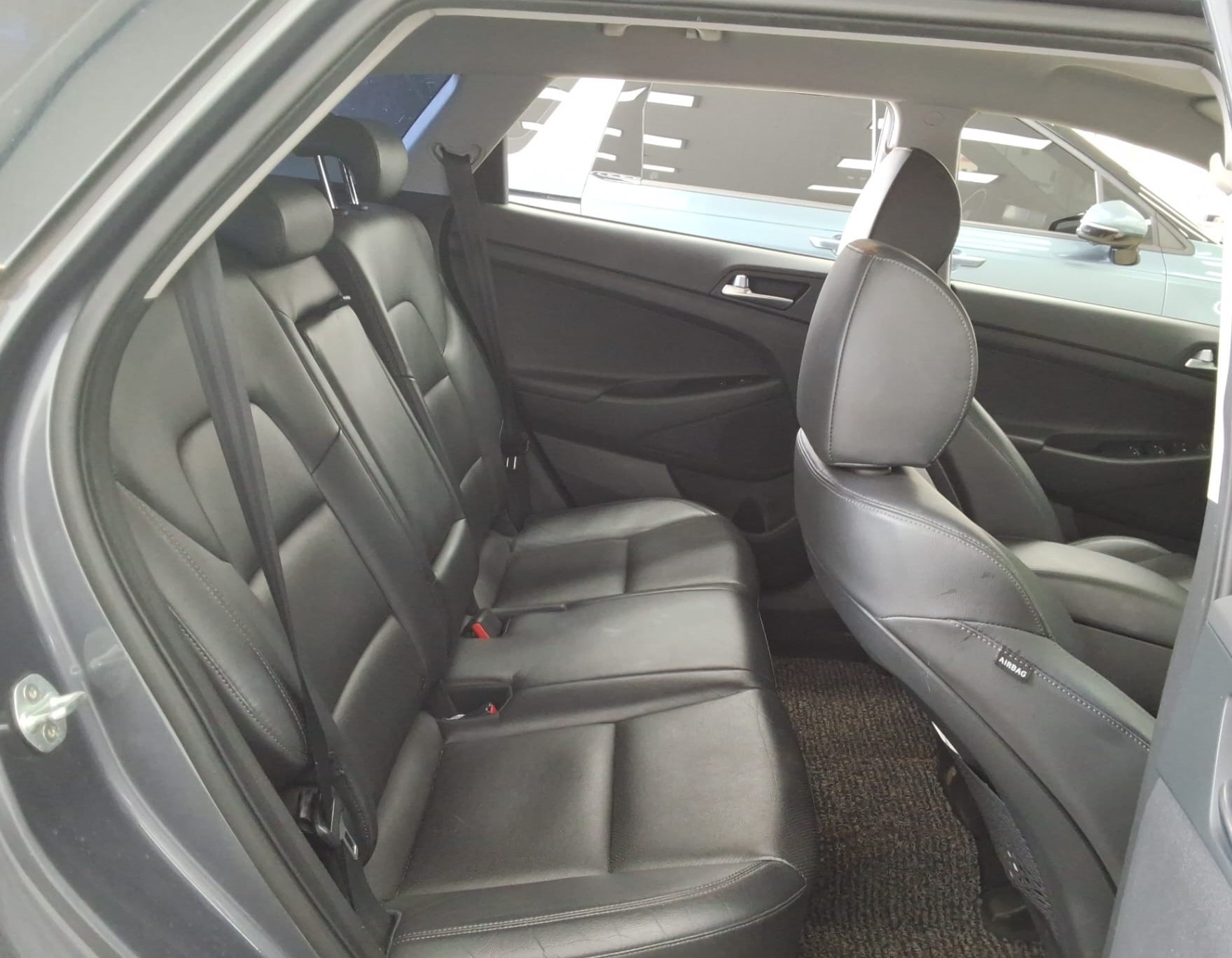 jeepetas y camionetas - HYUNDAI TUCSON 2020 GRIS OSCURO DIESEL 9