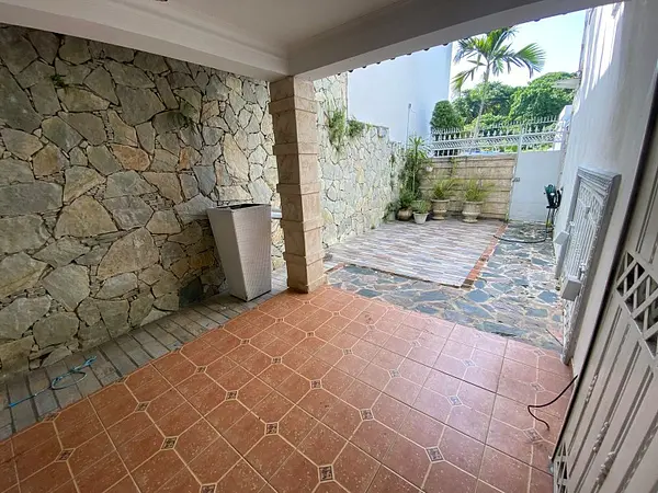 casas - Vendo hermosa y acojedora Casa en Arroyo Hondo III  10