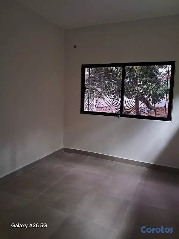 casas - Alquilo casa para uso comercial en arroyo hondo vi 8