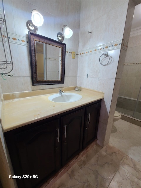 casas - Alquilo casa en villa María, vacía 8