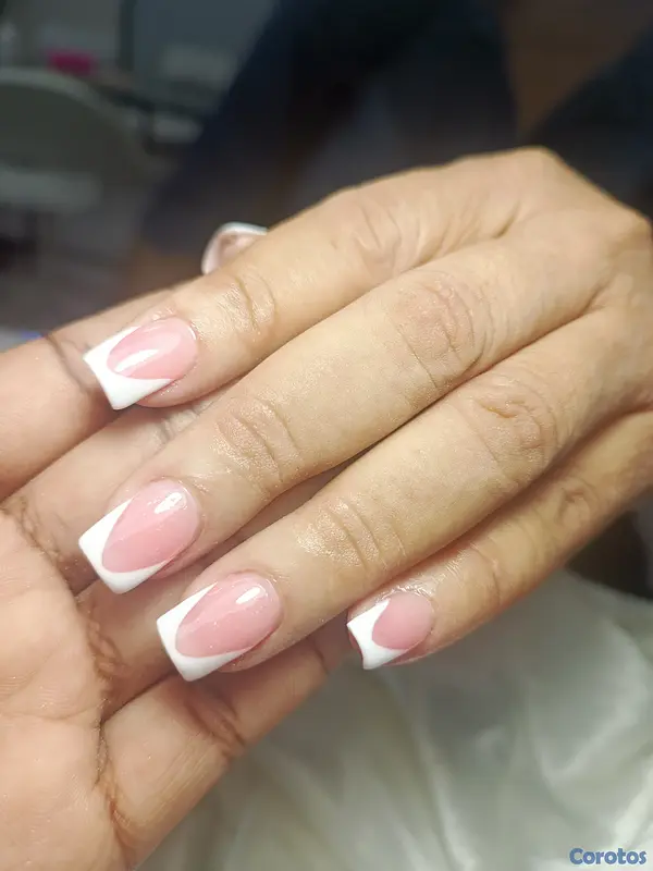 candidatos - Busco empleo como manicurista o otras áreas  6