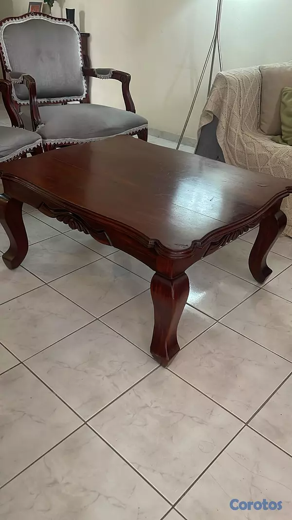 muebles y colchones - EN VENTA MESA DE CAOBA DE CENTRO RD$6,000 1