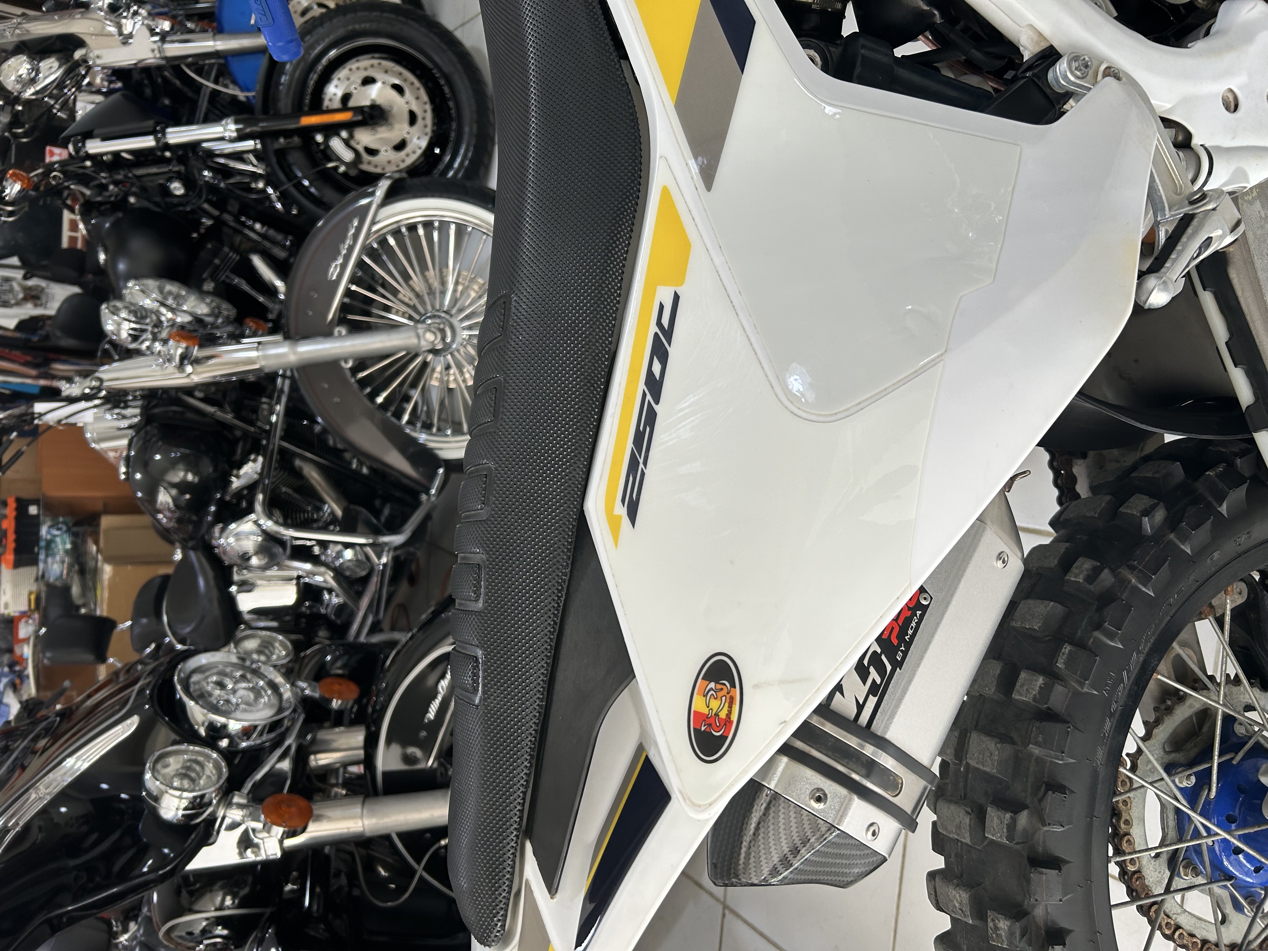 motores y pasolas - Tauro Zx 250 año 2021 1