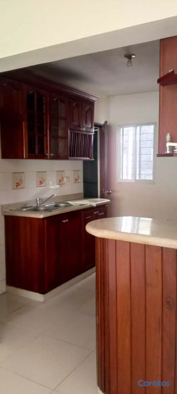 apartamentos - Alquila apartamento  muy amplio 1