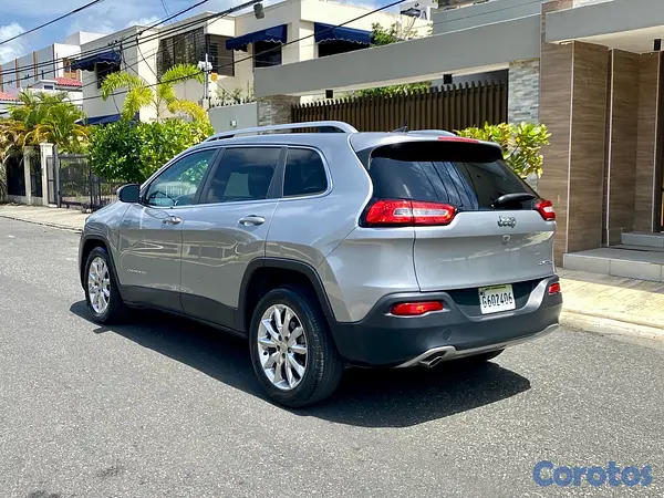 jeepetas y camionetas - JEEP CHEROKEE LIMITED 2016 10