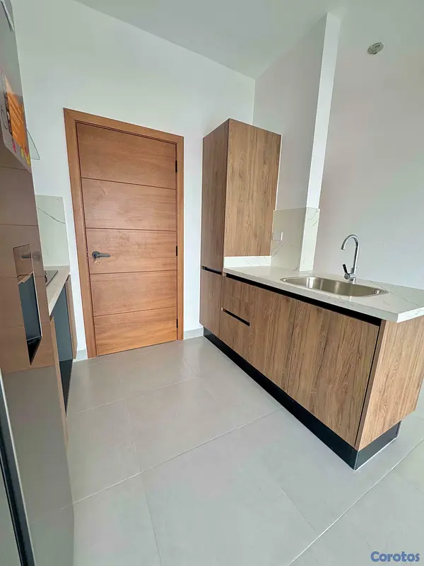 apartamentos - Rento apartamento sin amueblar en Naco Dos parqueos Cuarto de servicio  6