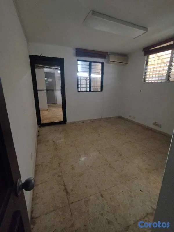 casas - Casa de 2 niveles en Miraflores 5