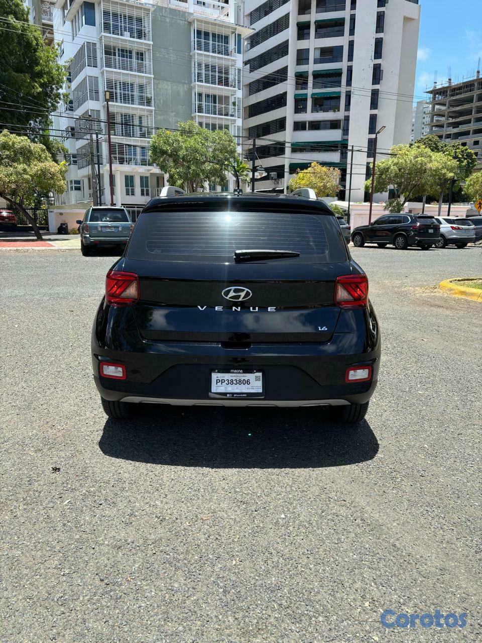 carros - hiunday venue 2024 9