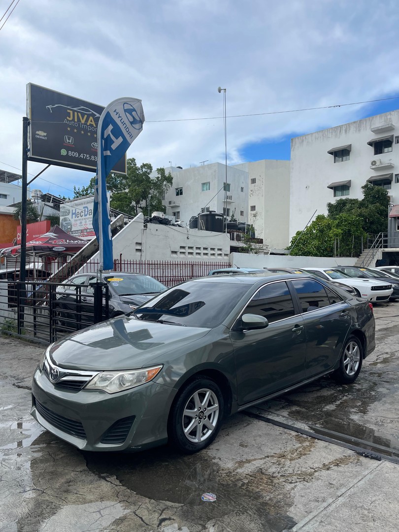 carros - Toyota Camry LE 2012