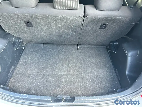 carros - Toyota vitz 2015, 4 cilindros 6