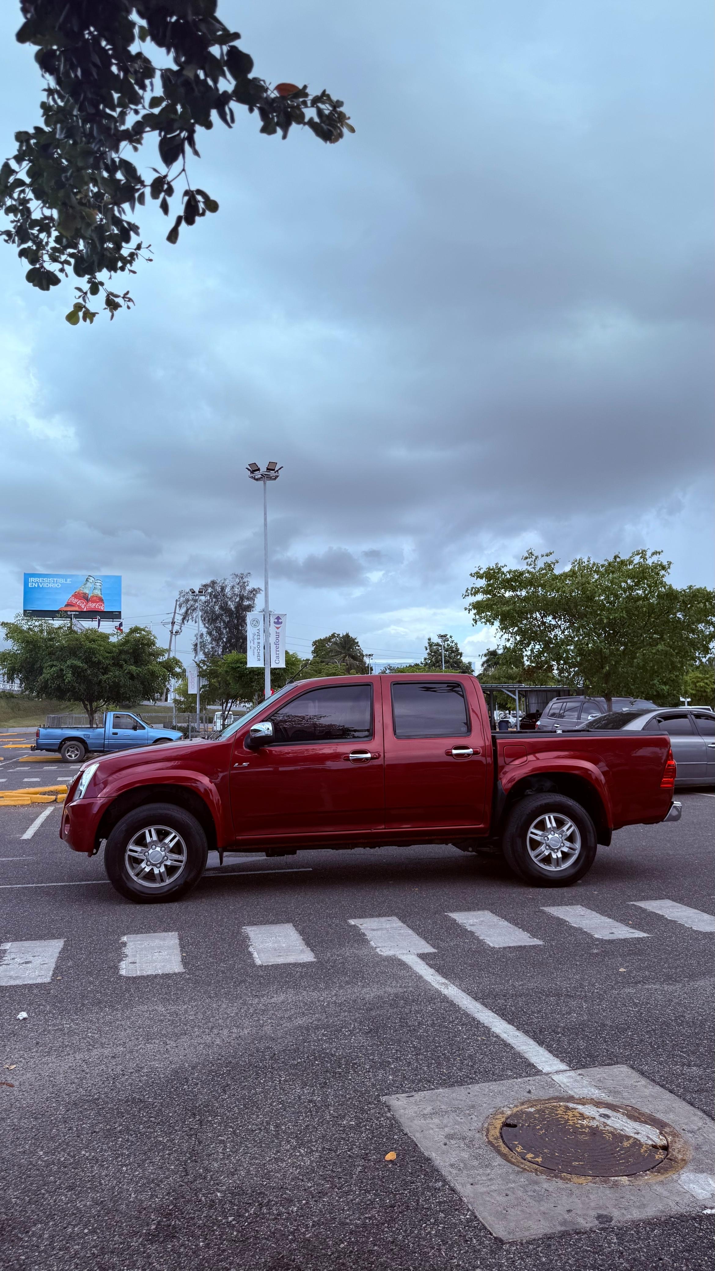 jeepetas y camionetas - Isuzu Dmax 2012 nueva 8