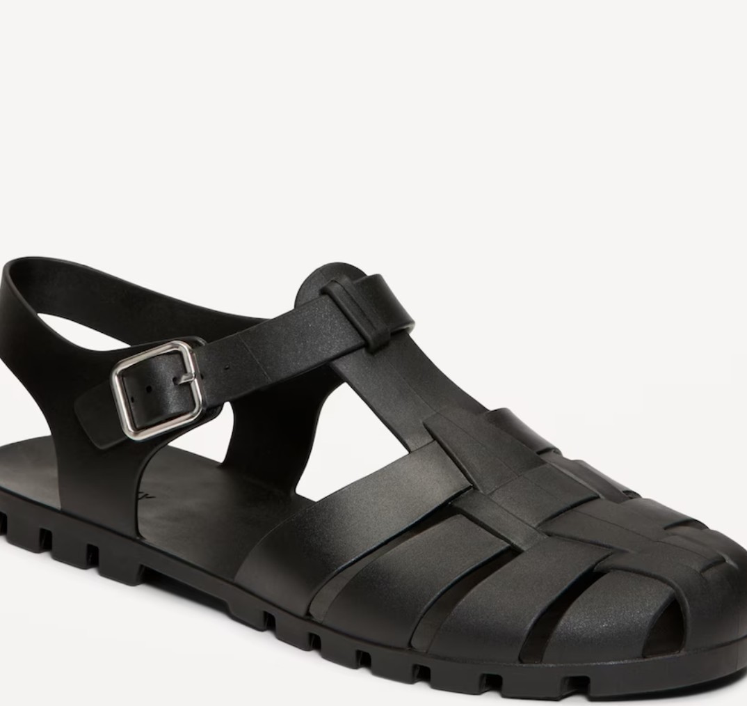 zapatos para mujer - Old navy size9
Sandalias plásticas con tiro 1,200
Suecos 1,800