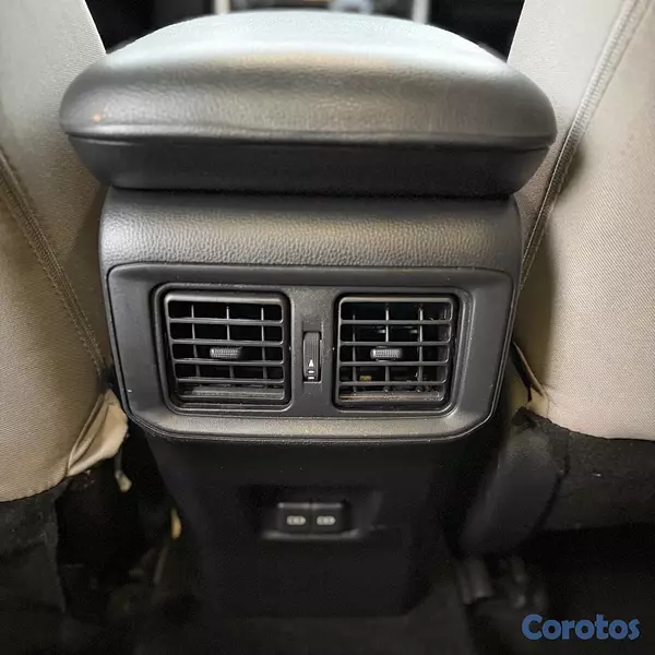 jeepetas y camionetas - TOYOTA RAV4 XLE 2022 3