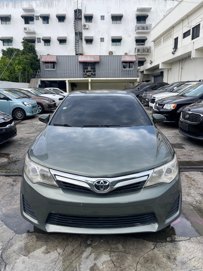 carros - Toyota Camry LE 2012 1