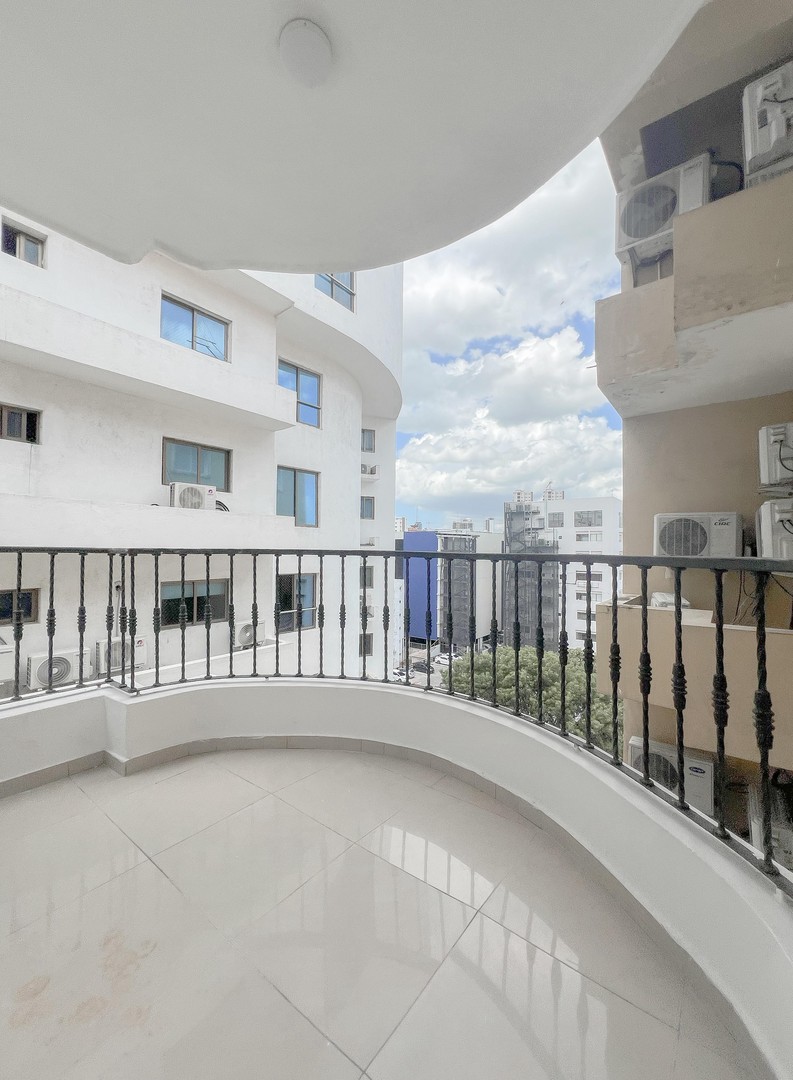 apartamentos - Naco, Apartamento En Alquiler De 2 Habitaciones 1
