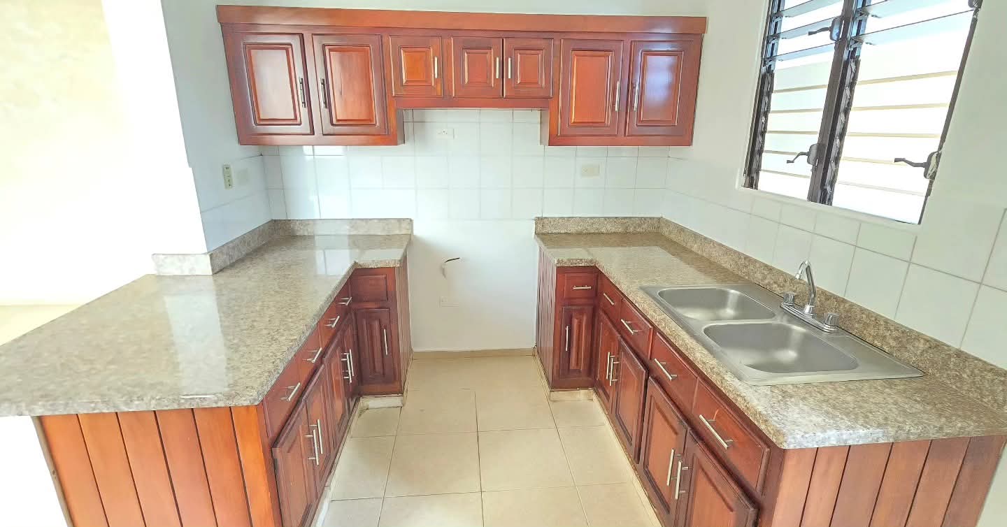 apartamentos - 3ER PISO EN LOS CERRO DE GURABO A 5 MIN DE PLAZA HACHE  0