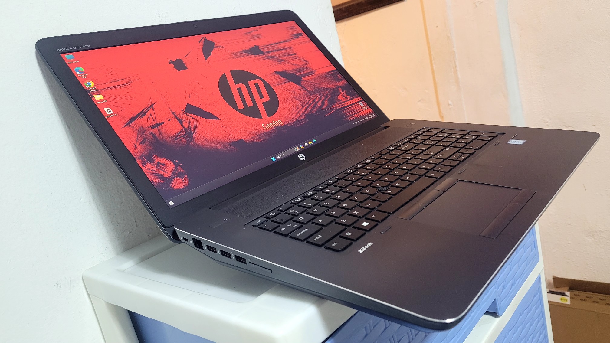 computadoras y laptops - Laptop hp ZBOOK 17 Pulg Core i7 2.90ghz Ram 16gb Disco 512gb SSD Nvidea 6GB 1