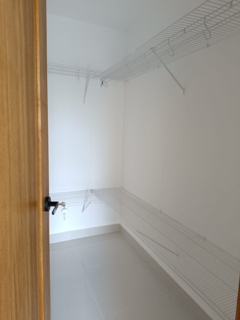 apartamentos - Hermoso Apartamento 6to Nivel Disponible en Jardines del Sur  3