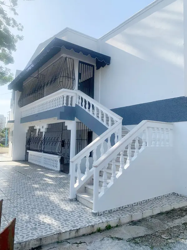casas - Propiedad comercial  2