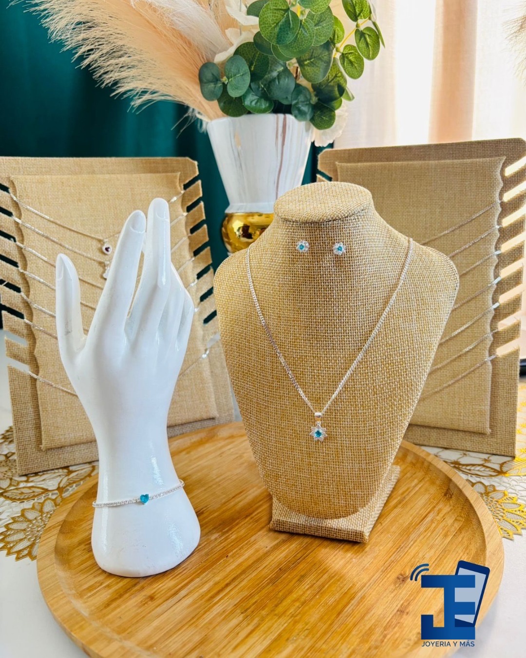joyas, relojes y accesorios - set de Cadena,aretes y guillo. 7